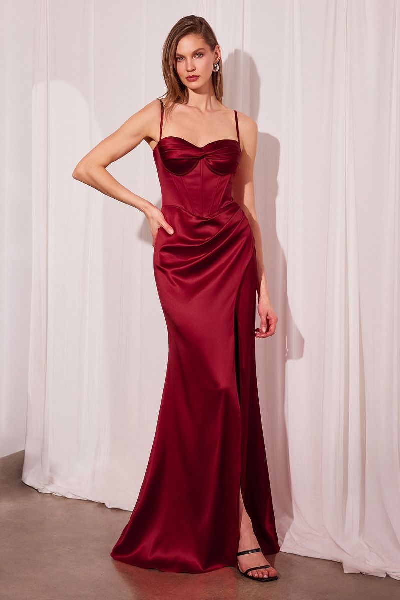 Fitted Mermaid Dress With Sweetheart Neckline And Spaghetti Straps For Prom